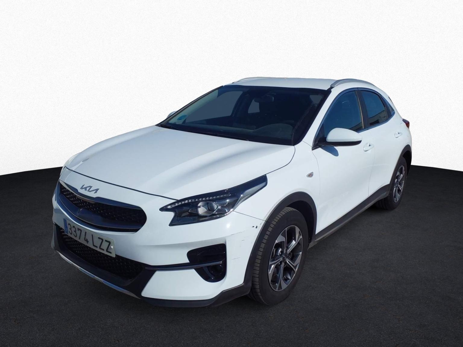 Renting KIA XCEED 1.0 T-GDi Drive 88kW (120CV)