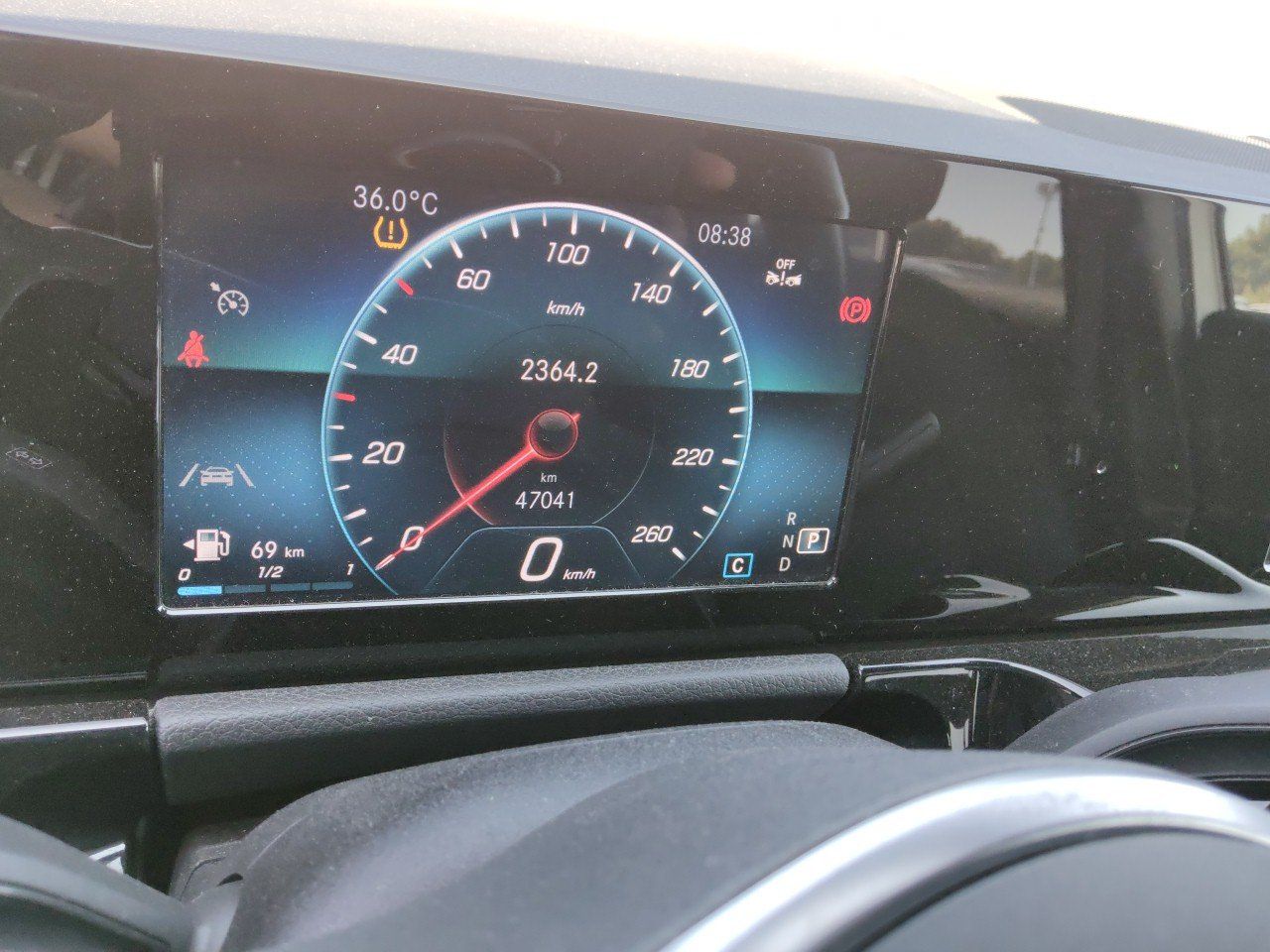 Mercedes GLA 2015 MFR, foto 8 de 8, foto real