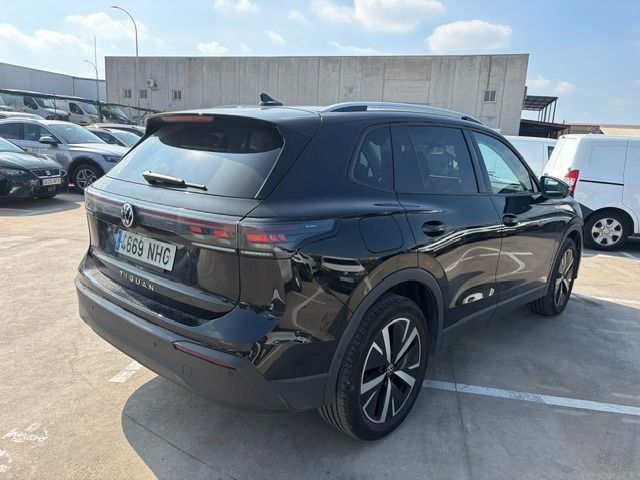 Volkswagen Tiguan 4669 NHG, foto 4 de 8, foto real