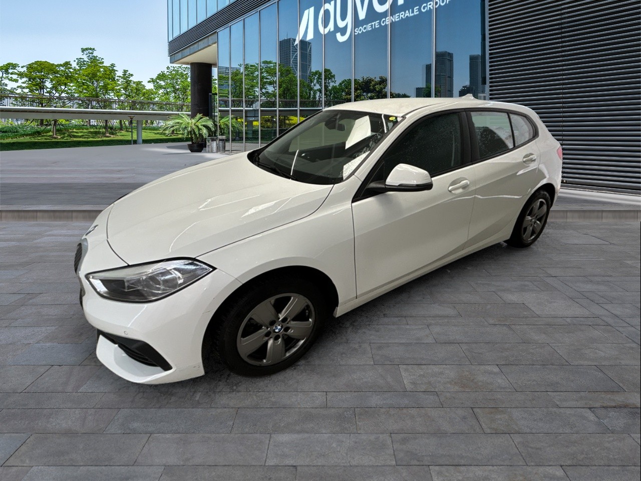 Renting BMW SERIES 1 116d