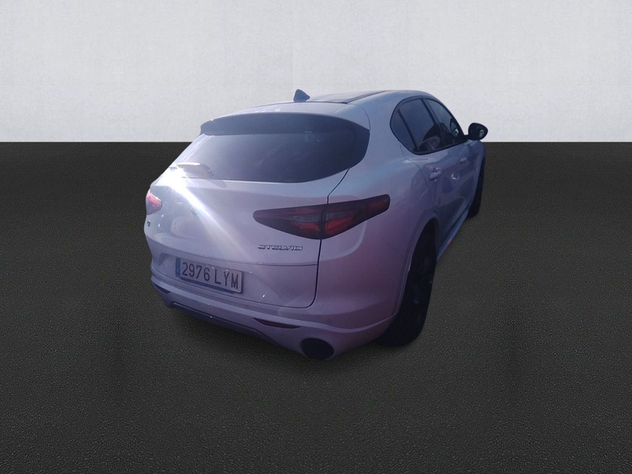 Alfa Romeo Stelvio 2976 LYM, foto 4 de 8, foto real