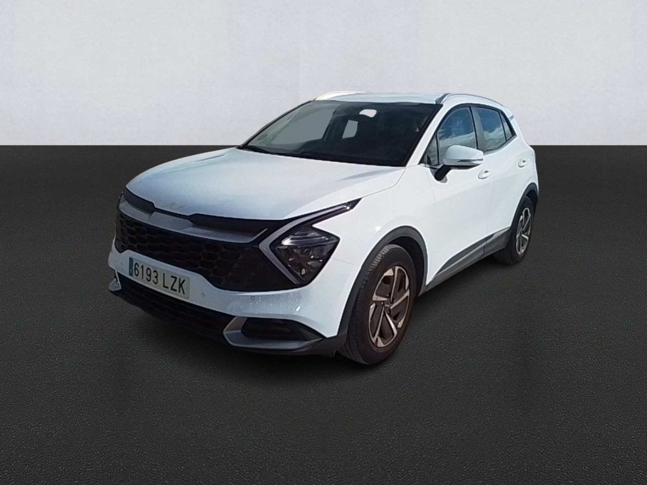Renting KIA SPORTAGE 1.6 CRDi MHEV 100kW (136CV) Business 4x4