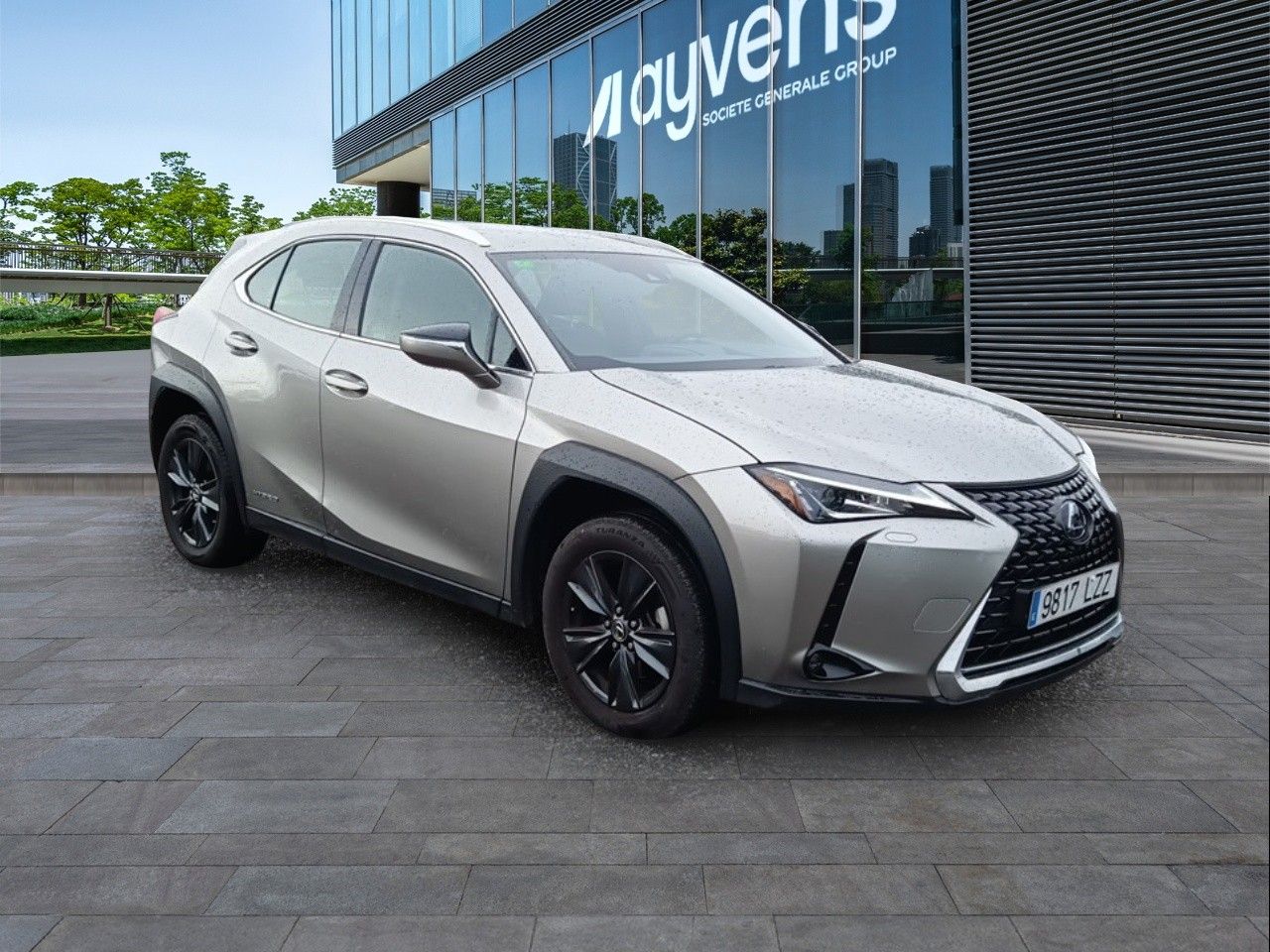 Lexus UX 9817 LZZ, foto 3 de 7, foto real