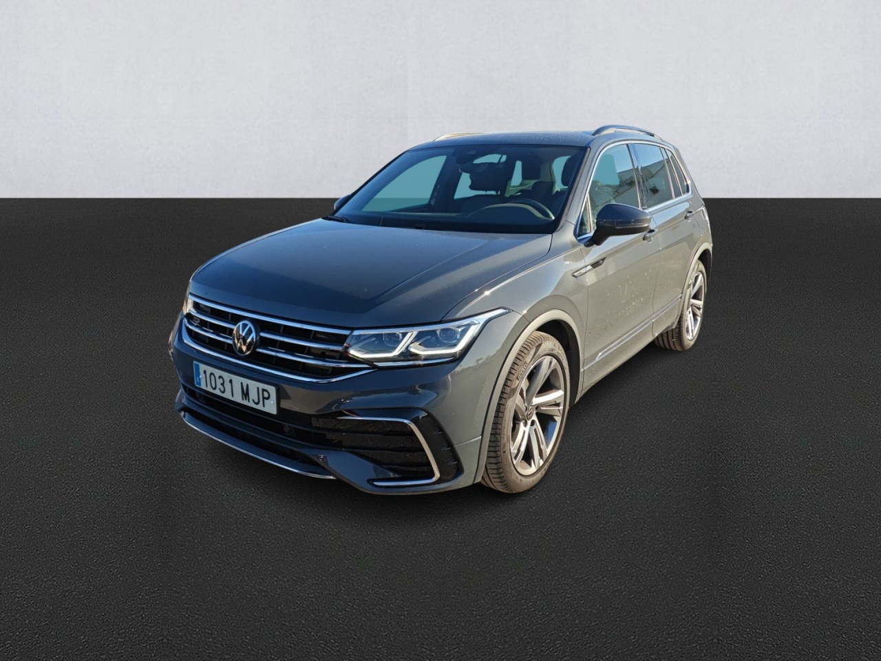 Renting VOLKSWAGEN TIGUAN R-Line 2.0 TDI 110kW (150CV) DSG