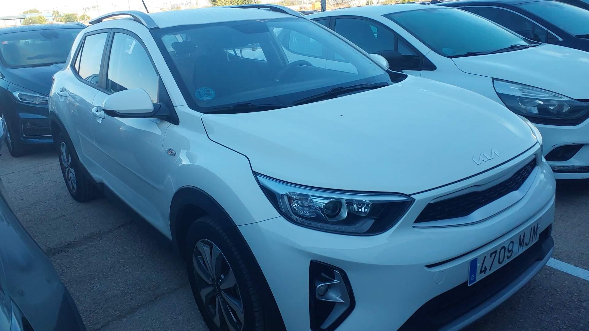 Kia Stonic 4709 MJM, foto 4 de 8, foto real