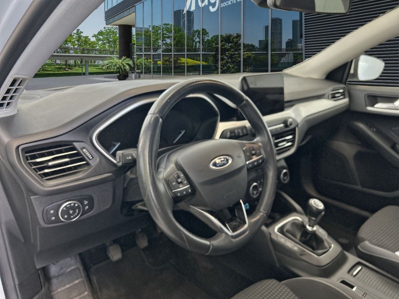 Ford Focus 8311 LRZ, foto 7 de 7, foto real