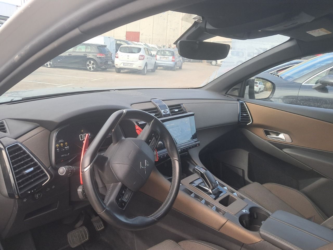 DS 7 Crossback 6688 LYV, foto 7 de 8, foto real