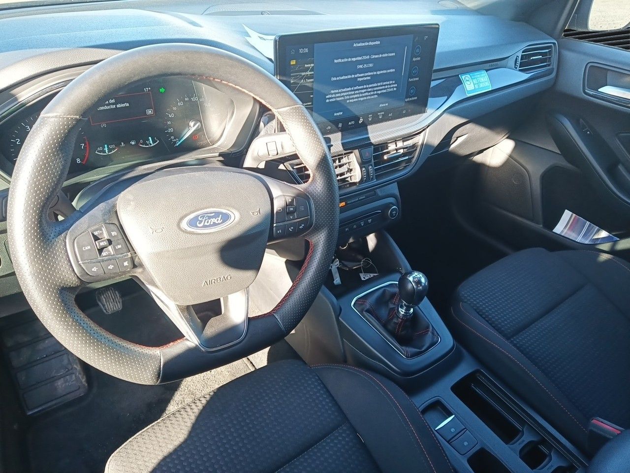 Ford Focus 6638 MHJ, foto 7 de 7, foto real