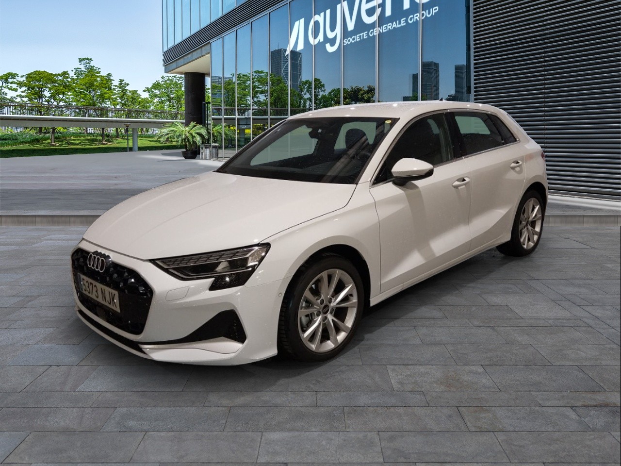Renting AUDI A3 Sportback Advanced 35 TFSI 110kW S tron