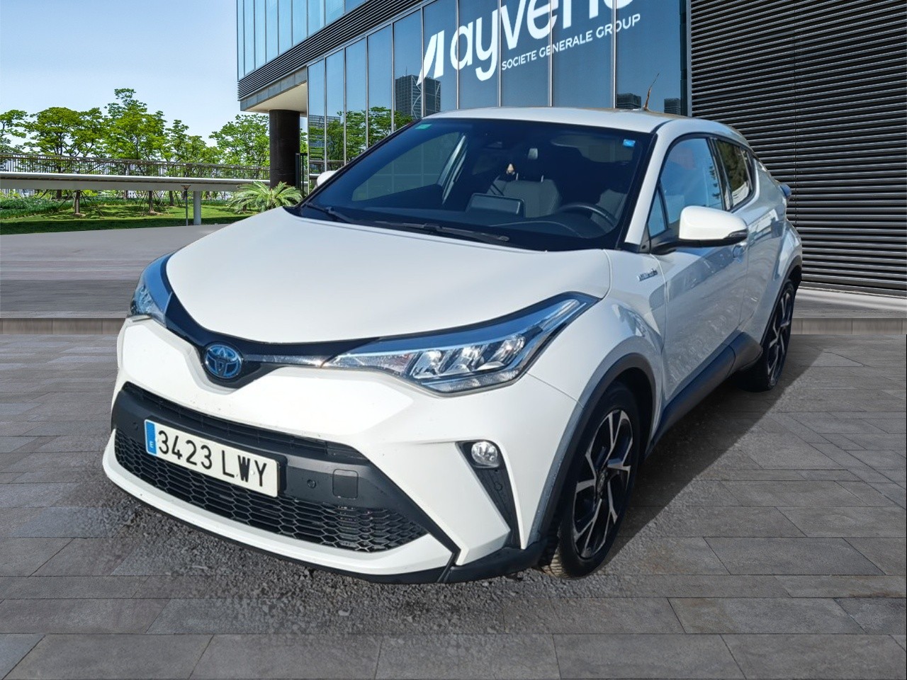 Renting TOYOTA C-HR 2.0 180H Advance
