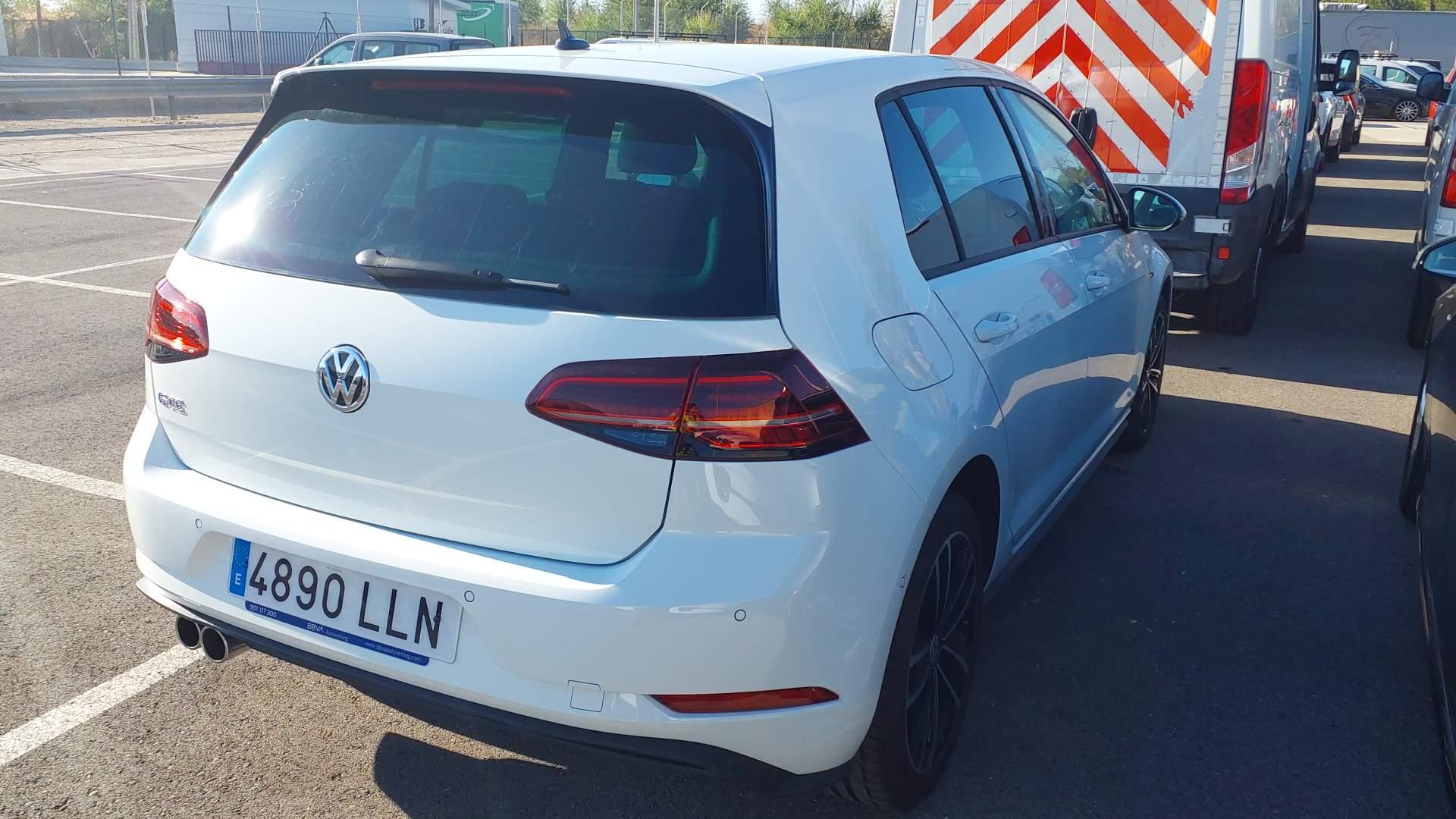 Volkswagen Golf 4890 LLN, foto 3 de 8, foto real