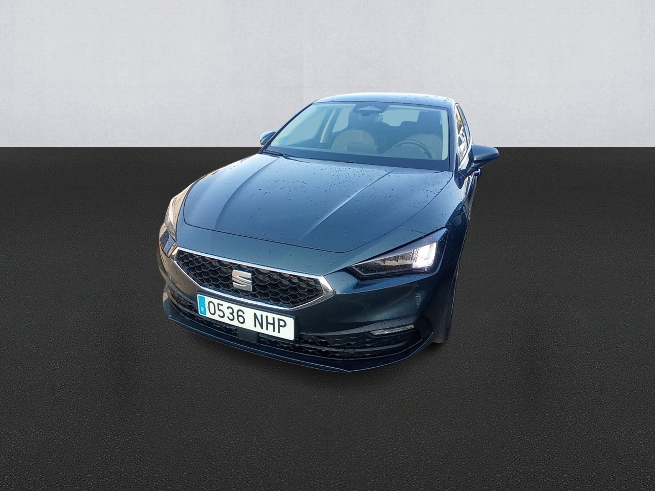 Renting SEAT LEON 1.5 eTSI 85kW DSG-7 Style XL