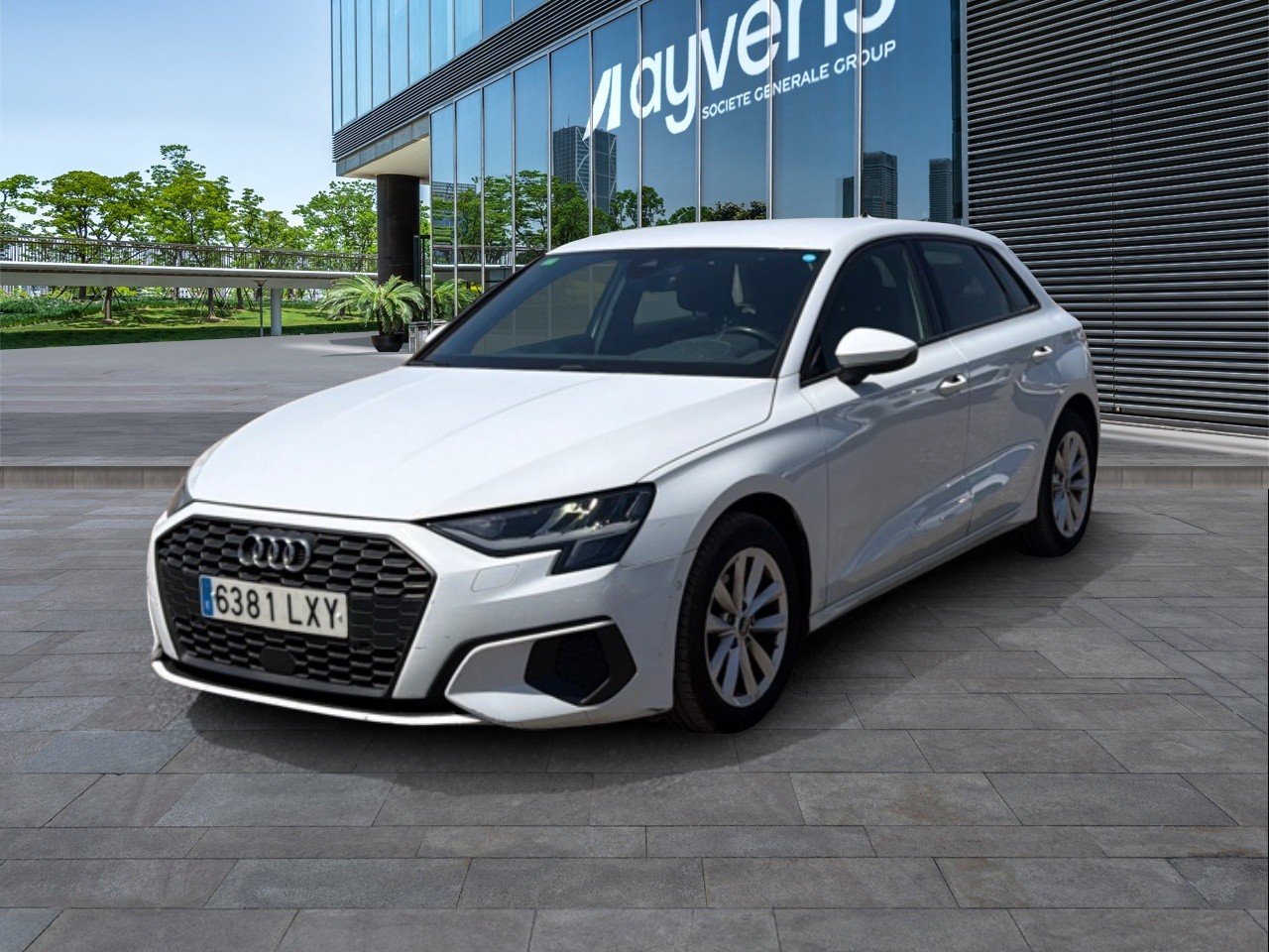 Renting AUDI A3 Sportback 30 TFSI 81kW (110CV) S tronic