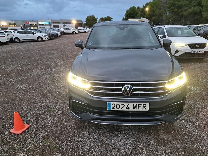 Volkswagen Tiguan 2024 MFR, foto 2 de 8, foto real