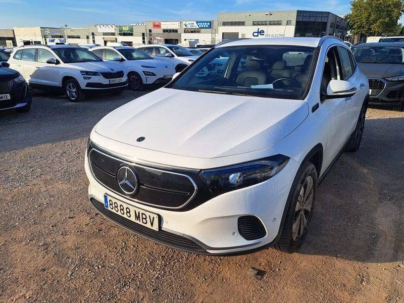 Renting MERCEDES EQA EQA 250