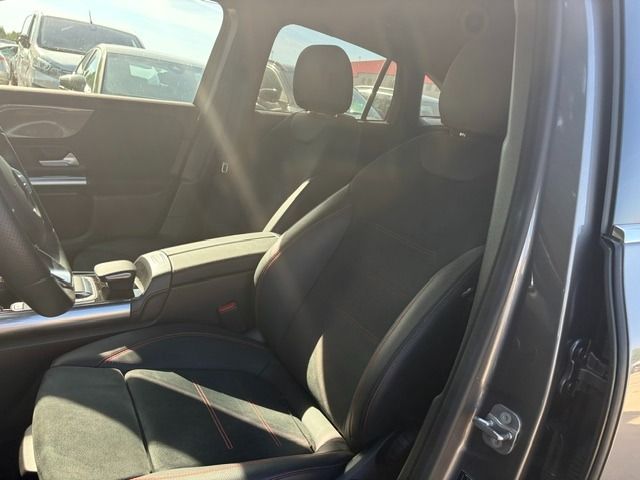 Mercedes GLA 7446 MGF, foto 8 de 8, foto real