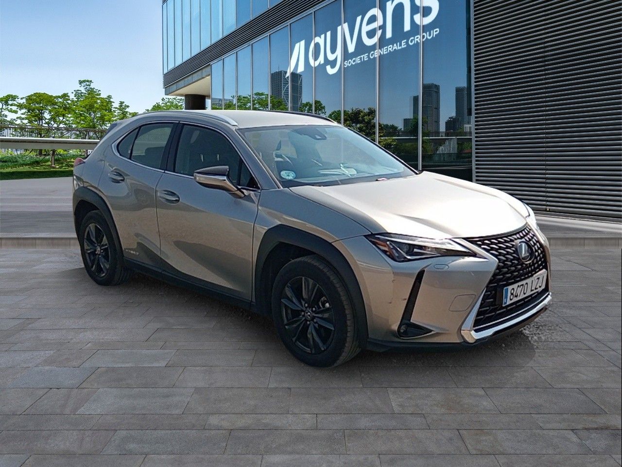 Lexus UX 8470 LZJ, foto 3 de 7, foto real