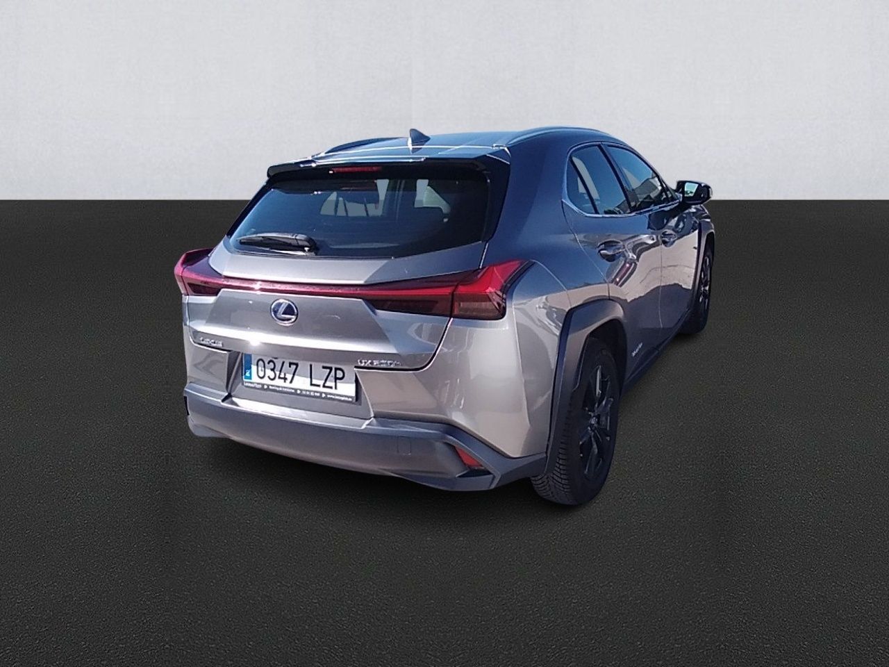 Lexus UX 0347 LZP, foto 4 de 8, foto real