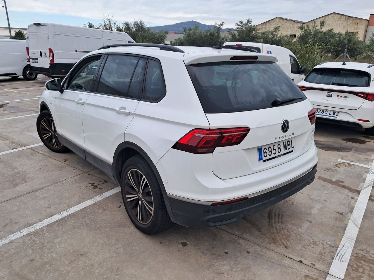 Volkswagen Tiguan 6958 MBL, foto 6 de 8, foto real