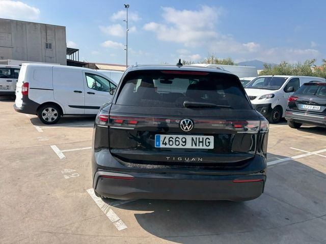 Volkswagen Tiguan 4669 NHG, foto 5 de 8, foto real