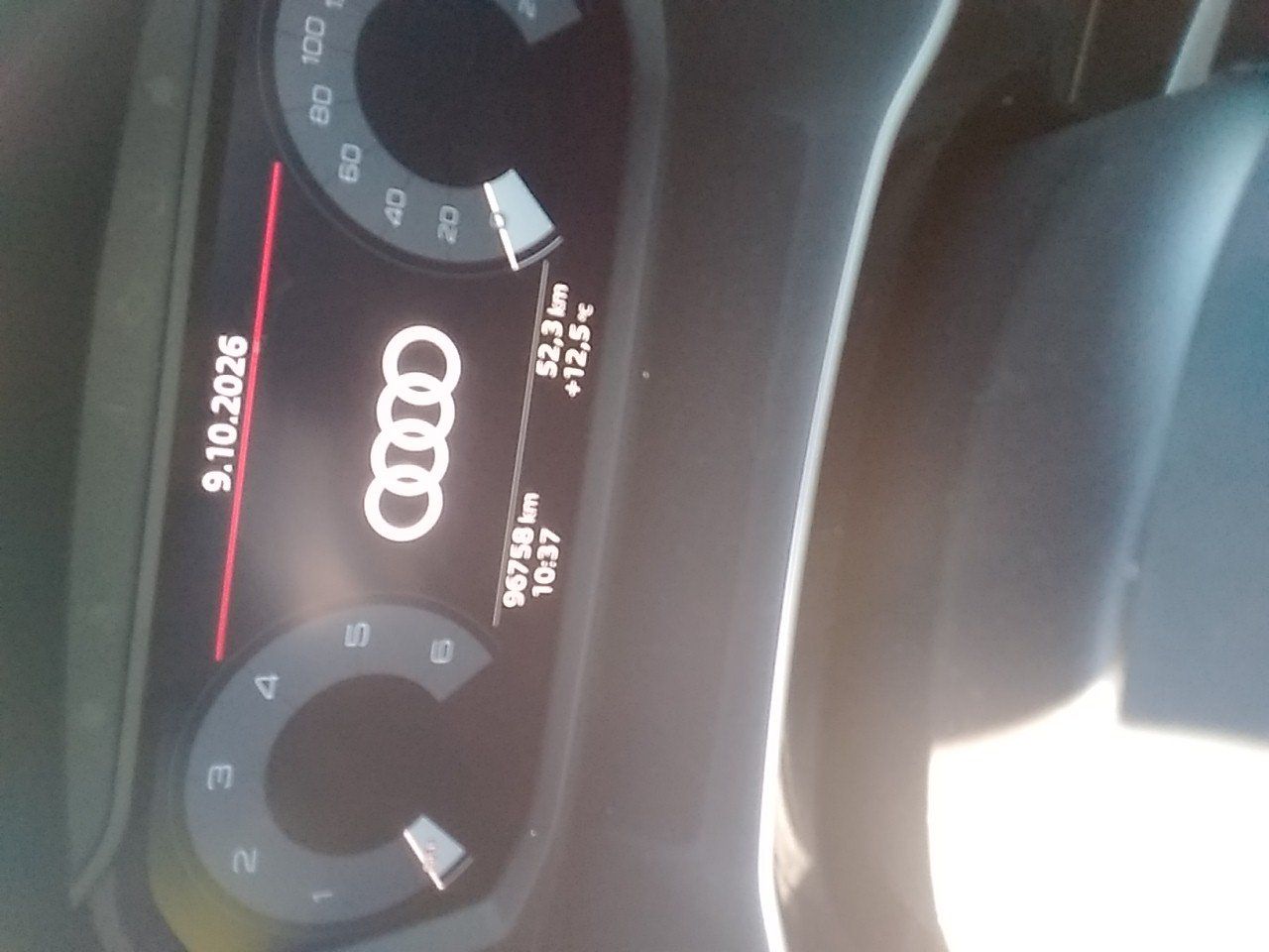 Audi Q3 Sportback 0861 LRG, foto 8 de 8, foto real
