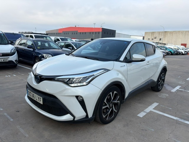 Renting TOYOTA C-HR 1.8 125H Advance