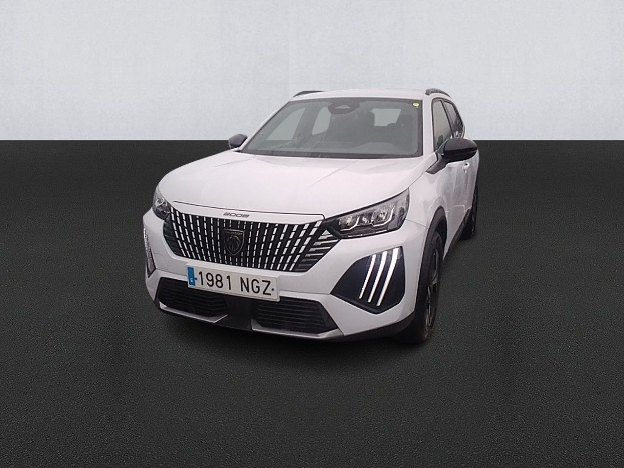 Renting PEUGEOT 2008 N2008 Allure Hybrid 145 eDCS6