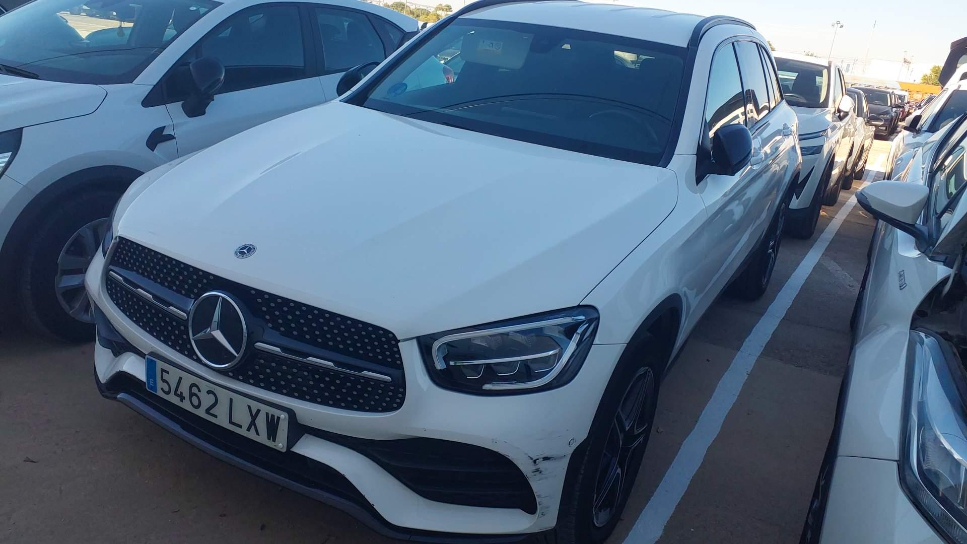 Renting MERCEDES GLC-CLASS GLC 300 de 4MATIC