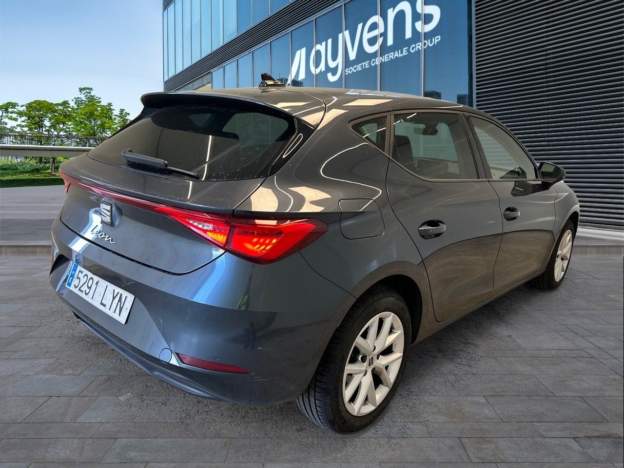 Seat León 5291 LYN, foto 4 de 7, foto real