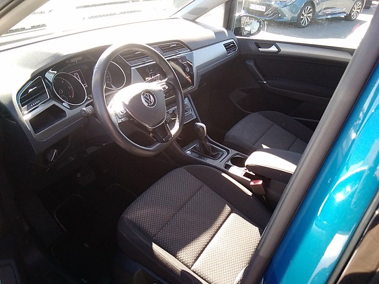 Volkswagen Touran 4855 LZY, foto 7 de 8, foto real