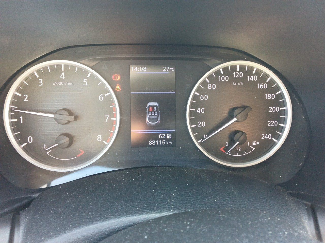 Nissan Juke 4961 MMJ, foto 8 de 8, foto real