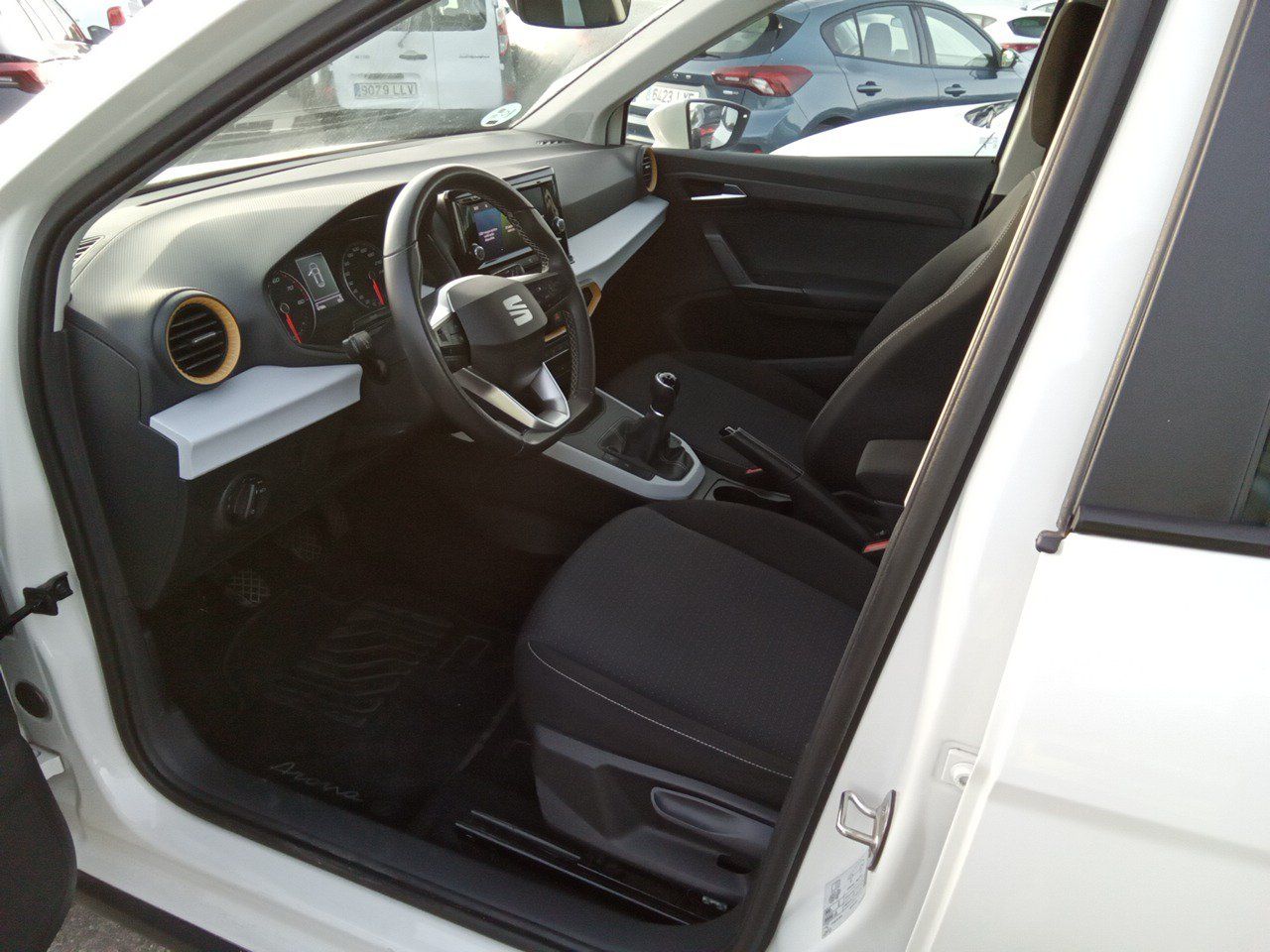 Seat Arona 2957 MBZ, foto 7 de 8, foto real