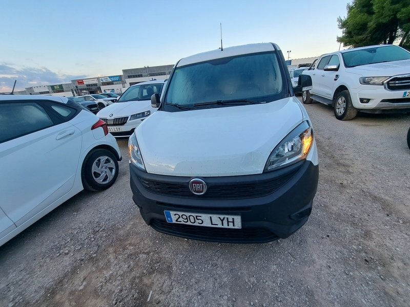 Fiat Doblò Cargo 2905 LYH, foto 2 de 8, foto real