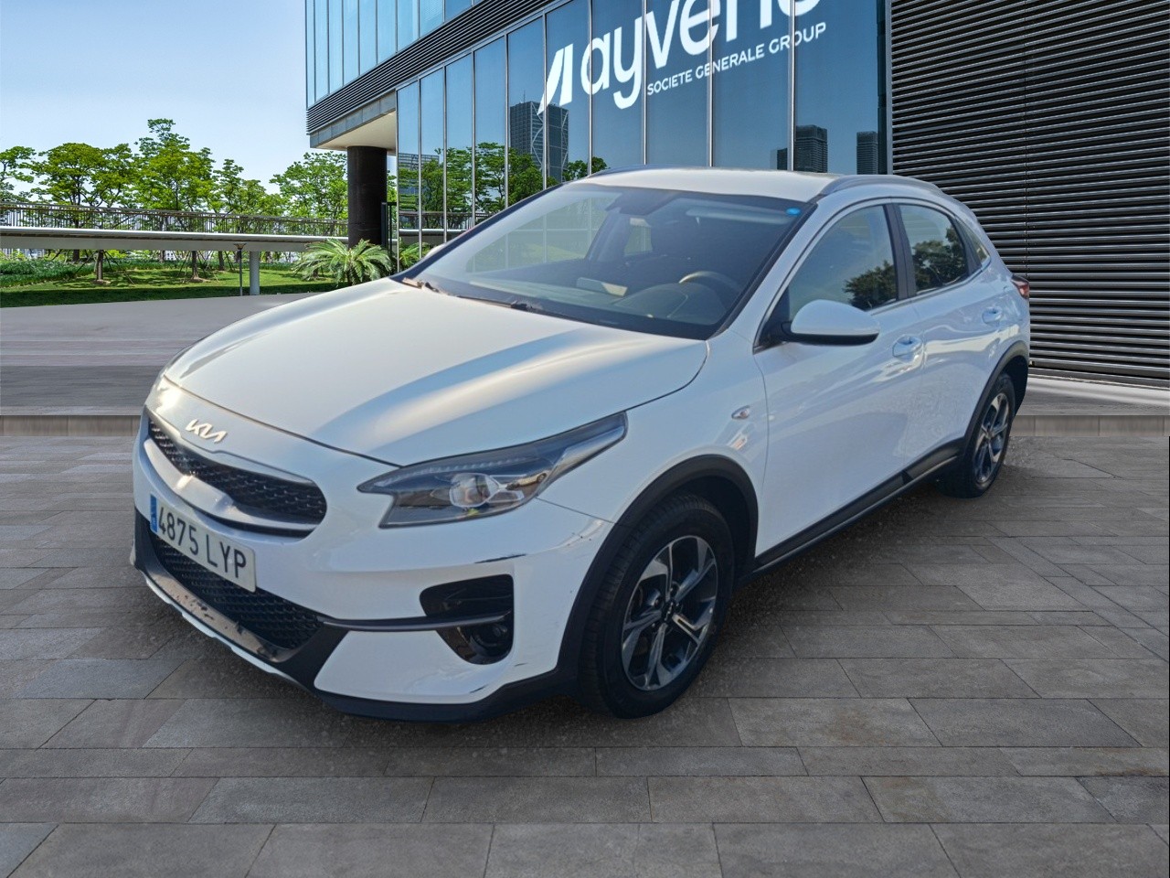 Renting KIA XCEED 1.0 T-GDi Drive 88kW (120CV)
