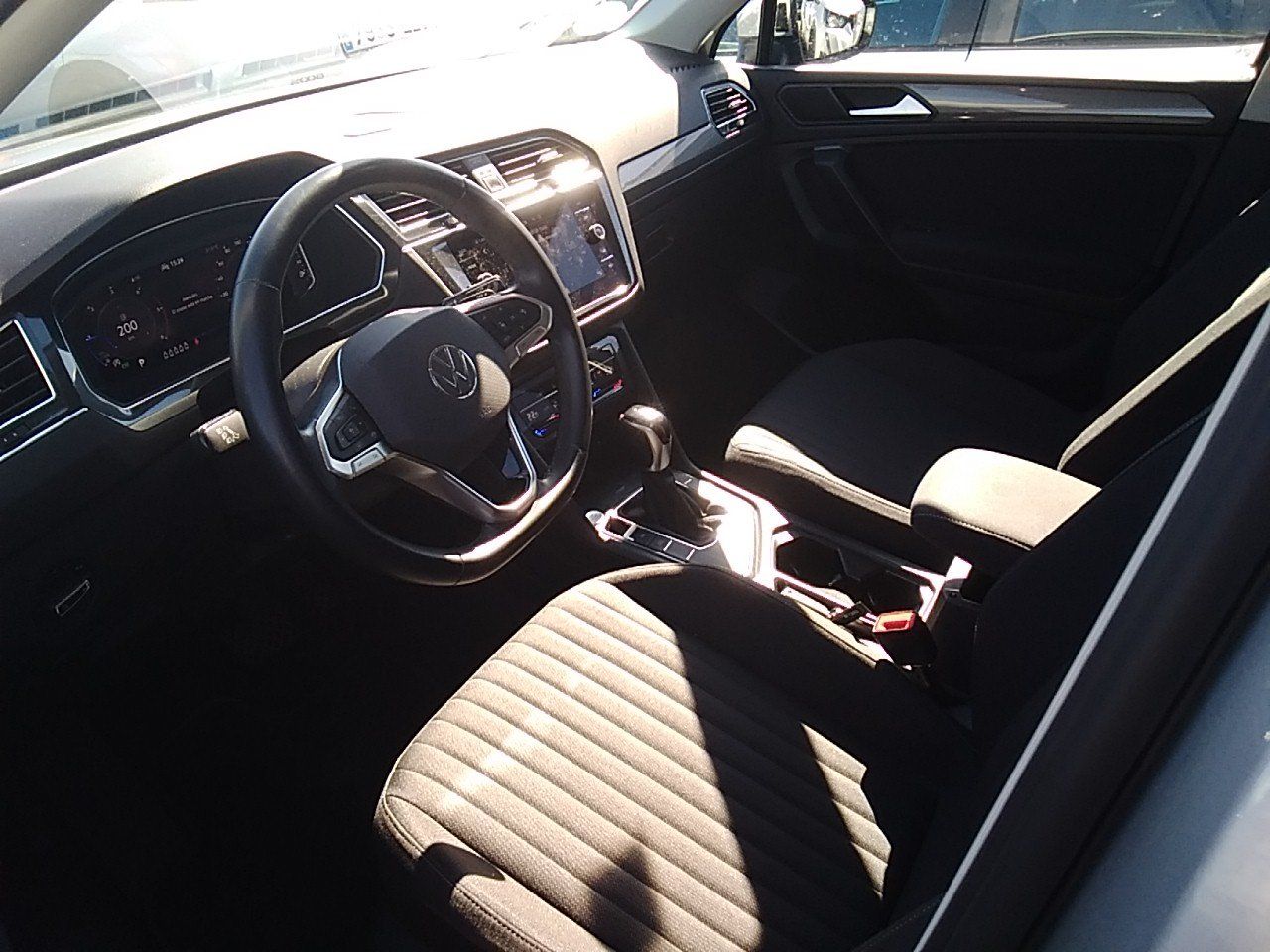 Volkswagen Tiguan Allspace 3118 LZX, foto 7 de 8, foto real