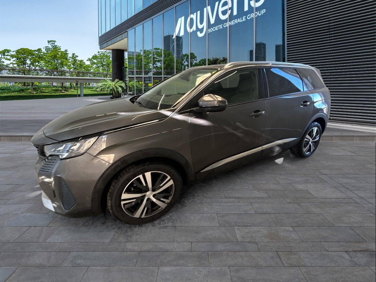 Renting PEUGEOT 5008 1.5 BlueHDi 96kW (130CV) S&S Allure